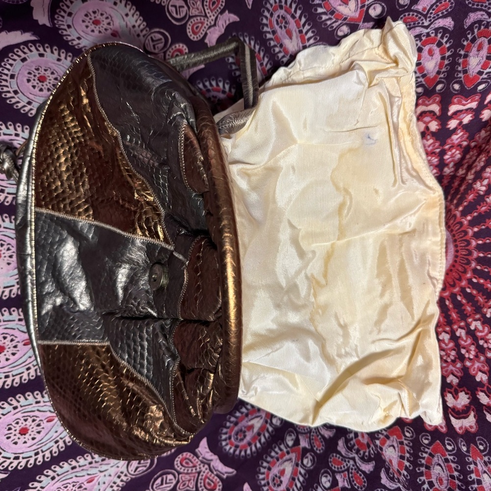 Vintage patchwork leather bag. - Picture 3 of 9